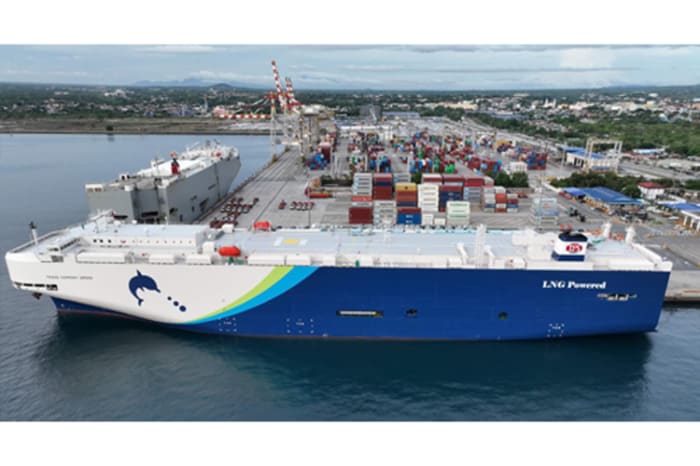 ＡＴＩ社が運営するバタンガス港では最近、液化天然ガス燃料で運航される船舶が初めて入港した