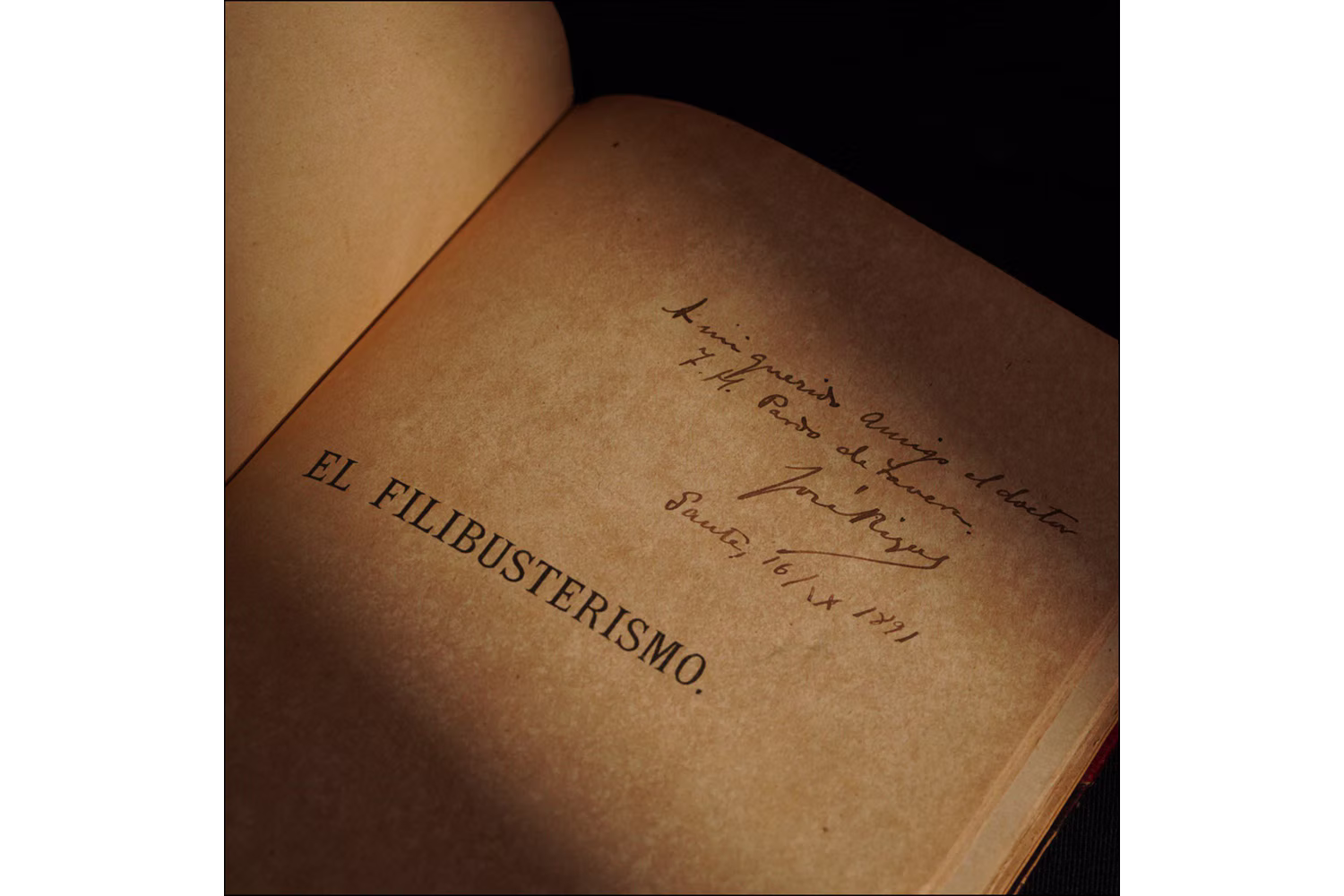 オークションにかけられたホセ・リサールの小説「エル・フィリブステリスモ」