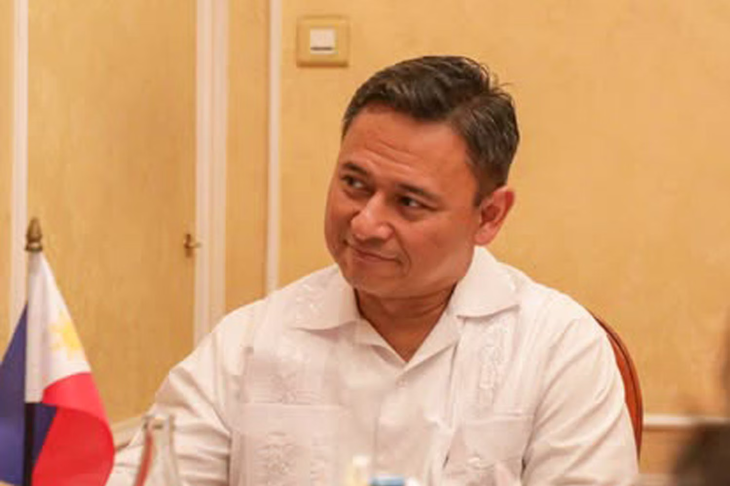 アンガラ教育相