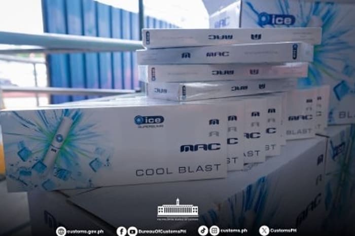 バタンガス港で関税庁が押収した密輸たばこ