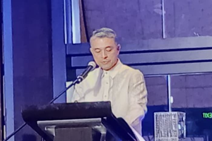 環境天然資源省のファンミゲル・クーナ大臣