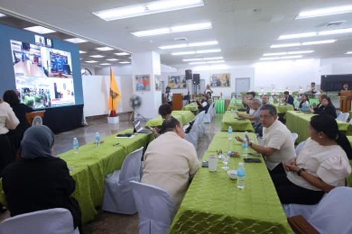 2025年7月14日にマニラ市イントラムロスにある選挙管理委員会本部で行われたバンサモロ・ムスリム自治地域議会選挙のライブテスト