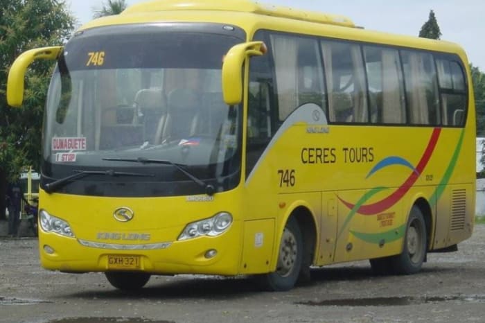 ヤンソン社のバス