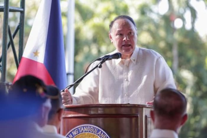 テオドロ国防相