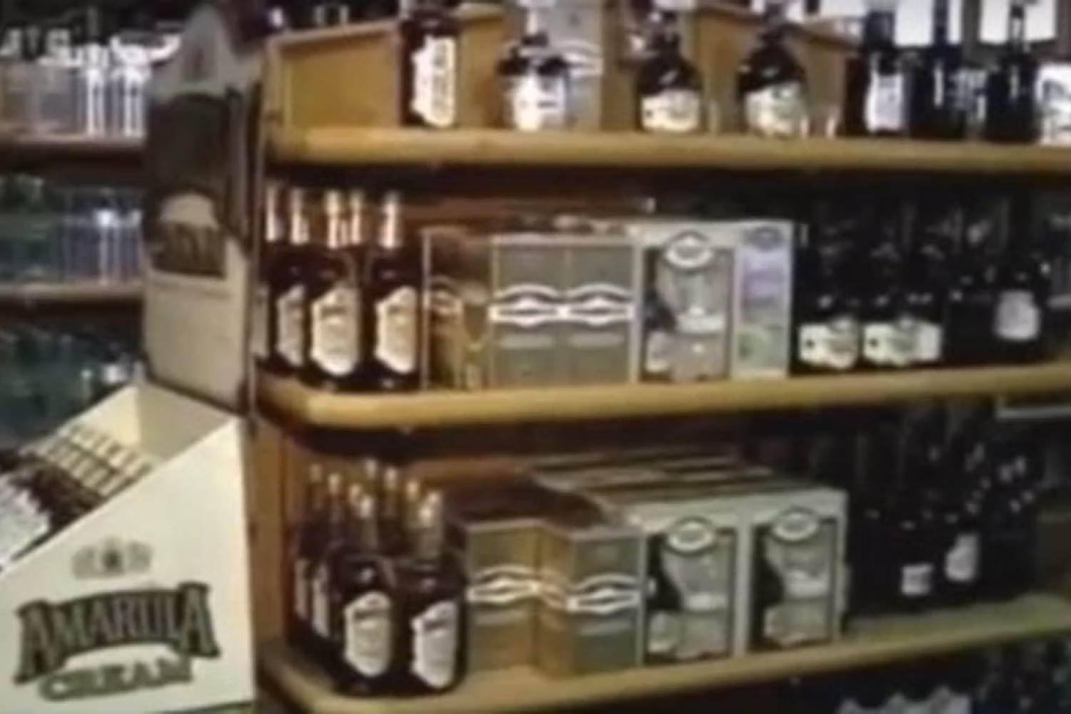 酒店で販売されているアルコール飲料（資料写真）