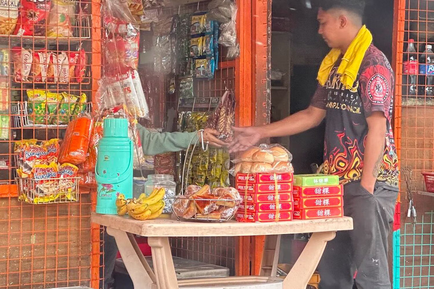 サリサリストアの様子