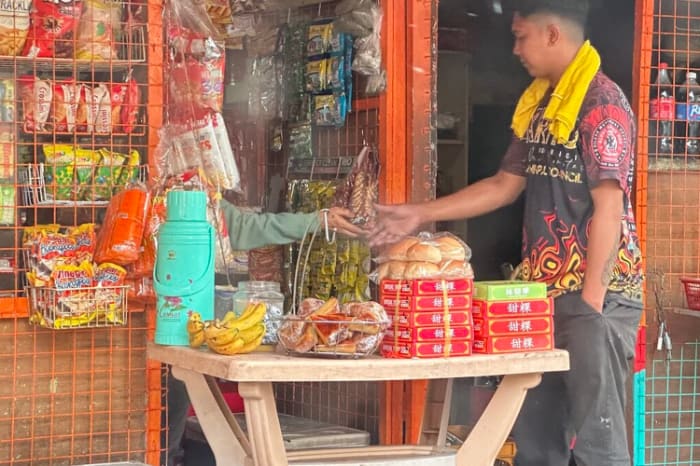 サリサリストアの様子