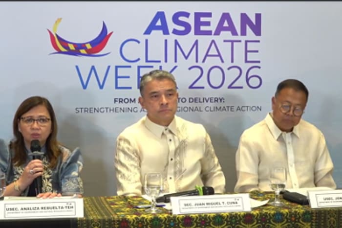 ＡＳＥＡＮ気候ウィーク２０２６の記者会見に出席した（左から）環境天然資源省のアナリザ・レブエルタ