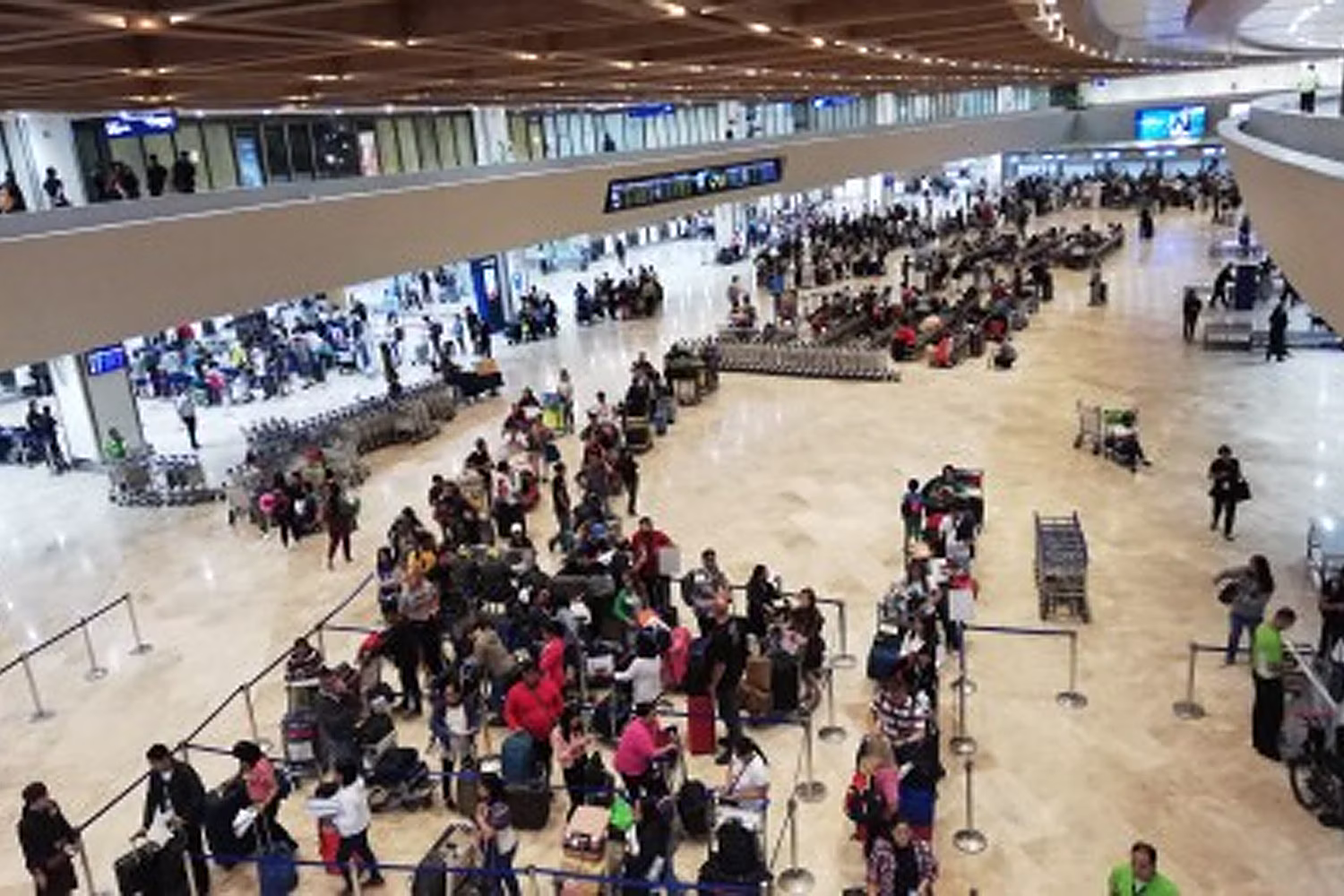 ニノイ・アキノ国際空港
