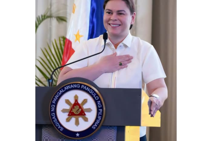 サラ副大統領