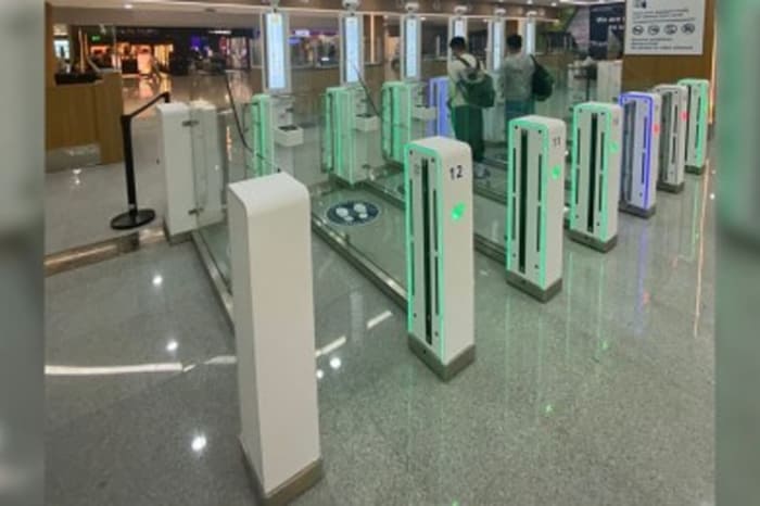 NAIAの電子ゲート