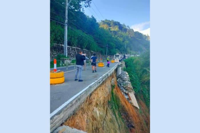 自転車の転落死亡事故が起きたラトリニダッド町の山岳道路