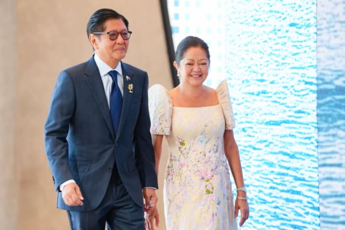 ５月上旬のＡＳＥＡＮ首脳会議でホスト役を務めるマルコス大統領夫妻