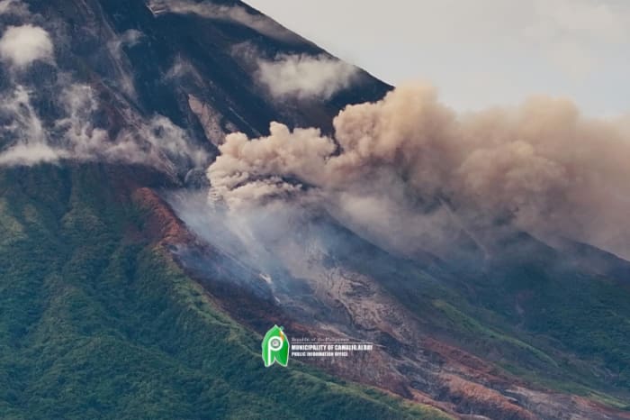 マヨン火山で5月31日に発生した火砕流