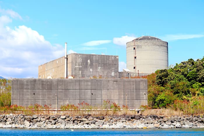 バタアン原子力発電所