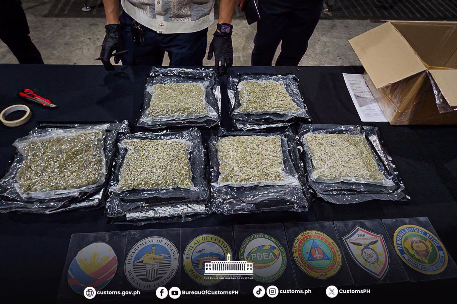 クラーク港で摘発された大麻