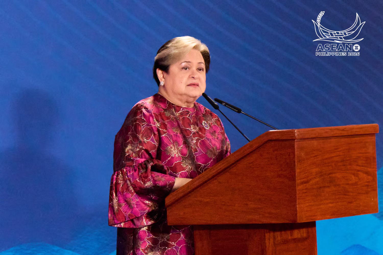 第59回ＡＳＥＡＮ外相会議開会を宣言するラザロ外相