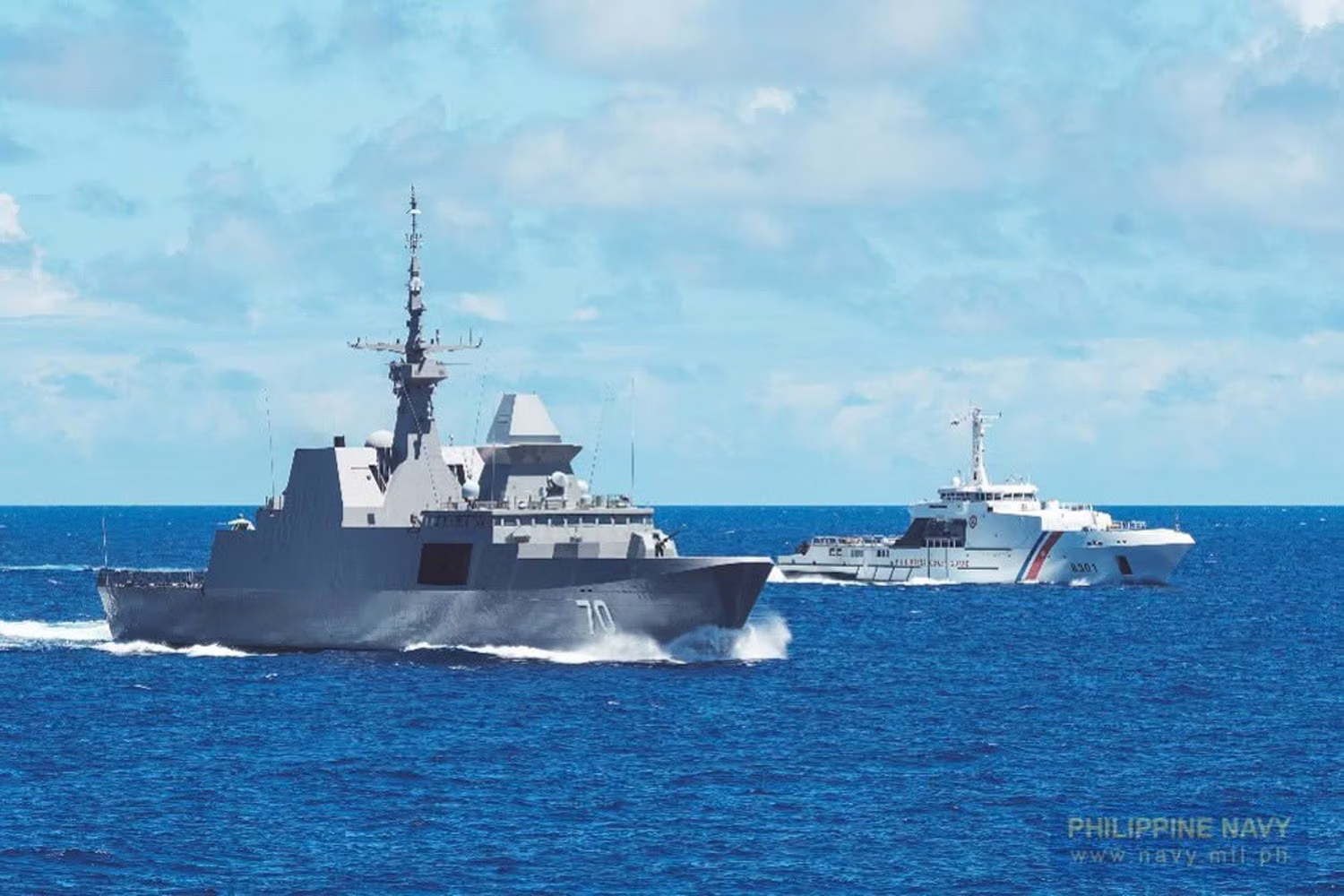 環太平洋合同演習（ＲＩＭＰＡＣ）２０２６参加のためハワイへ向かう比海軍と沿岸警備隊の船舶