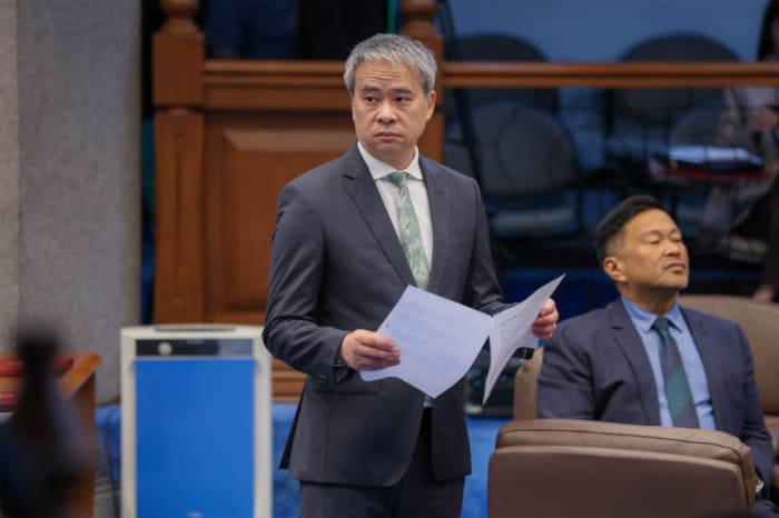 ジョエル・ビリヤヌエバ上院議員