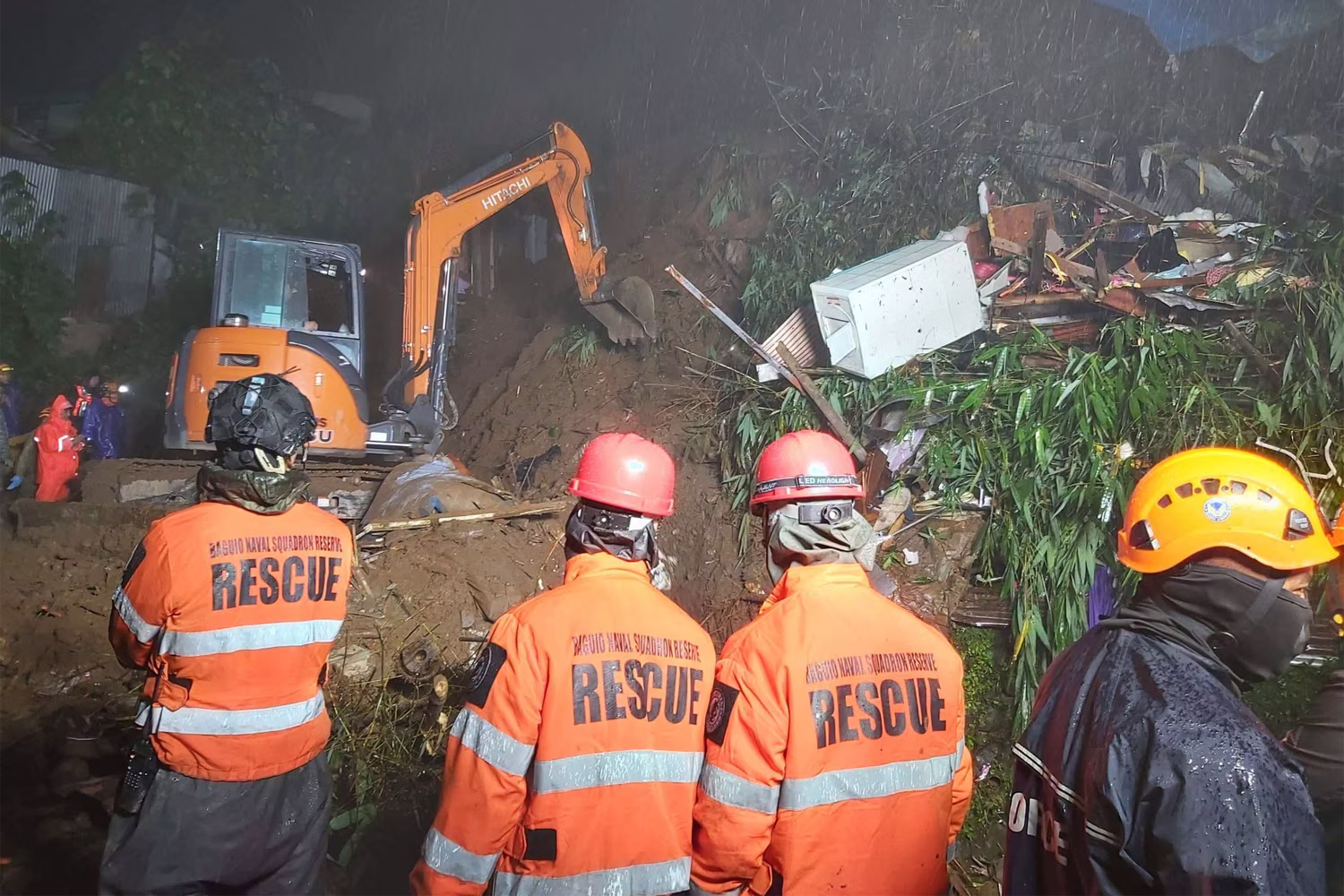 バギオ市では豪雨が続き土砂崩れが相次いだ