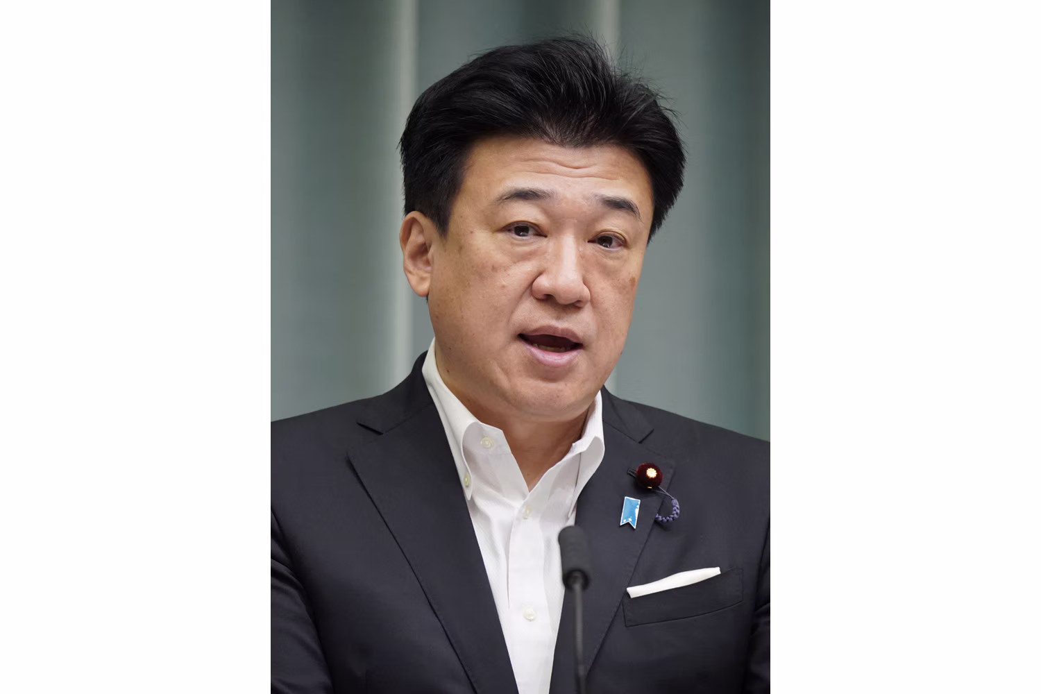 記者会見する木原稔官房長官