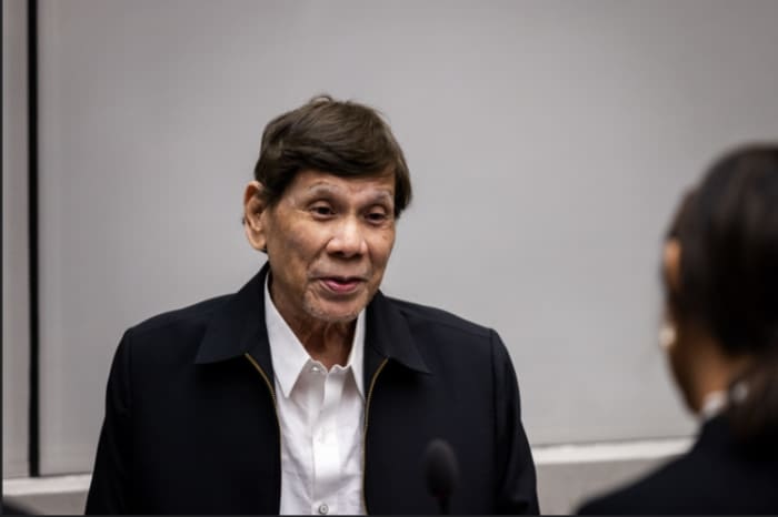 出廷したドゥテルテ氏