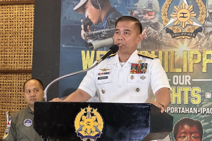 比国軍のトリニダッド報道官